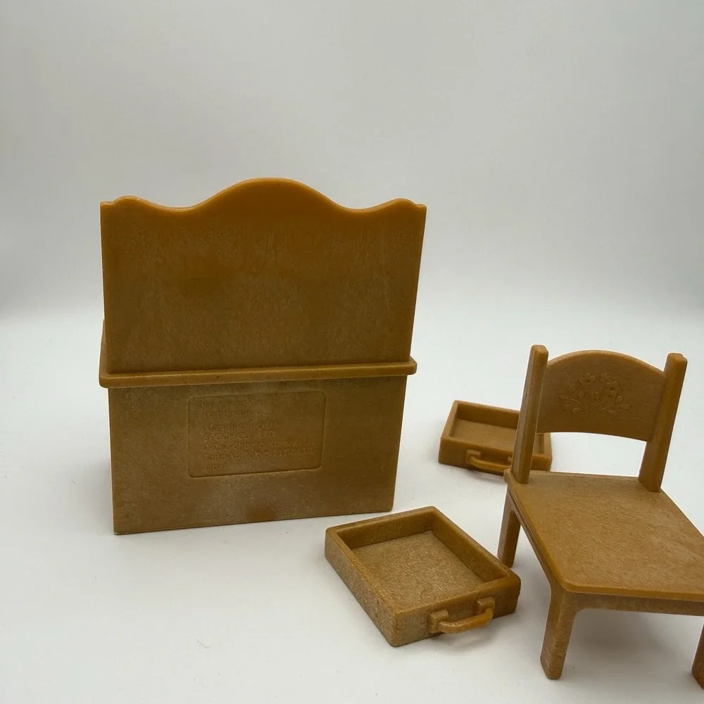 Sylvanian Families Calico Critters Furniture Replacement Desk w/ Chair Epoch